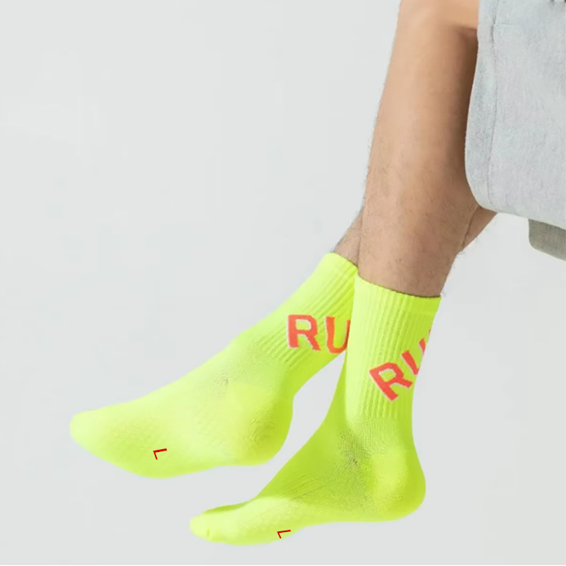 1 Pair Of Running Socks For Me - Mountain Biking Socks 评论和价格