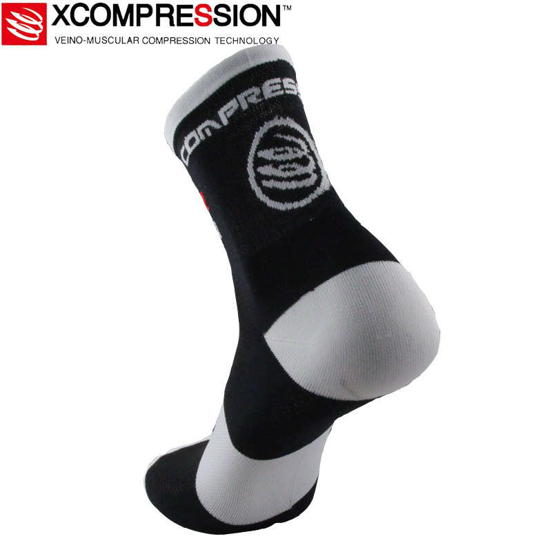 2017 New Cycling Socks High El - Mountain Biking Socks 评论和价格
